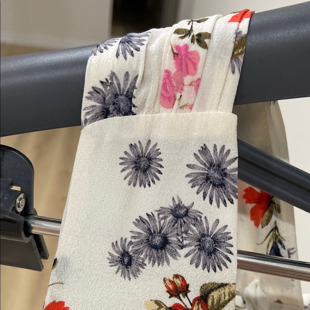 Club Monaco Floral Print Midi Dress in Pure Silk - Picture 7 of 12